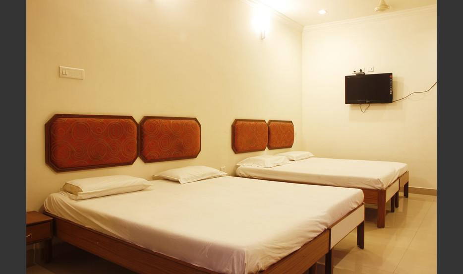 Prince Guest House Visakhapatnam Habitación foto